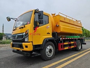 Manual transmission <b>suction</b> truck, equipped with a vacuum <b>pump</b>, used for septic tank <b>suction</b>, 12-wheel vacuum <b>suction</b> truck - Product Image 2