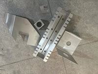 Composants en tôle d'acier inoxydable de haute précision et robustes, pièces structurelles, support de fixation, connecteur de poutre transversale