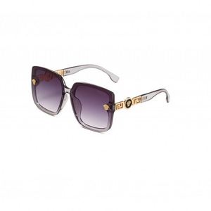 แว่นกันแดดทรงสี่เหลี่ยมกรอบเต็มไลท์เชดเกรเดียนท์ รุ่น MP0305 แฟชั่นสำหรับทุกเพศ ดีไซน์หรู ป้องกันรังสียูวี 2026 - Product Image 5