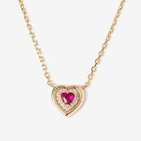 Collier pendentif en argent sterling 925 plaqué or avec un cœur en rubis rouge CZ délicat
