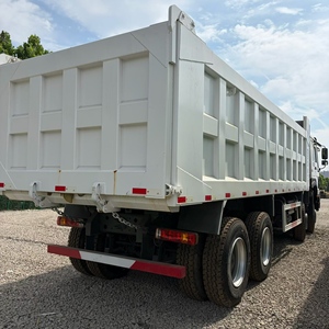 Top Deal HOWO 371 8X4 Diesel Dump Truck with Weichai Engine Euro 3 Left Steering for Sale - Product Image 3