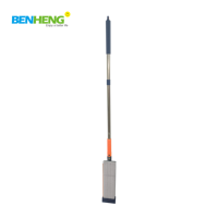 Balai plat mains libres Offres Spéciales facile à utiliser de 42cm avec tête rotative à 360 et dent et grattoir pour un nettoyage en profondeur