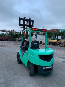 Original Paint <b>Used</b> Mitsubishi FD30 Forklift Japan Import Low Hour Ready To Work - Product Image 4
