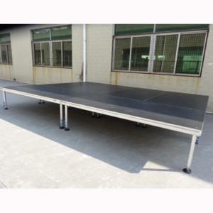 Scène mobile portable d'extérieur avec montage facile, plateforme antidérapante, construction en bois et aluminium pour événements cérémoniels - Product Image 5