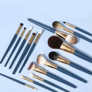 Set de 15 Brochas de Maquillaje de Pelo de Cabra Hechas a Mano con Mango de Madera Plano para Rostro, Ojos, Polvo, Base y Sombra de Ojos, Kit de Brochas Cosméticas con Logotipo Personalizado - Product Image 6