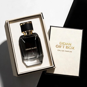 Nuevo Diseño Elegante, Botella de <span class=keywords><strong>Perfume</strong></span> Cuadrada Transparente de 100 ml, con Fondo Grueso y Tapa Cilíndrica de Cuero Artístico - Product Image 1