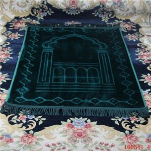 portatile Raschel modello solido tappeto da preghiera musulmano per gli uomini e le donne a maglia tecnica per il culto - Product Image 3