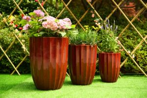 Ensemble de pots à fleurs en céramique de style américain, finition brillante bordeaux, texture côtelée verticale, pour intérieur, extérieur, maison, jardin, patio, décoration - Product Image 4