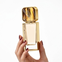 Flacon de soin de la peau en verre doré de luxe de 30 ml, distributeur de sérum/lotion à pression, gravure au laser plaquée or, personnalisable