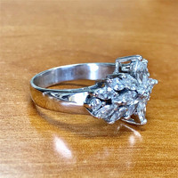 Penjualan Terbaik wanita berlapis perak berkilau kristal kubik zirkonia cincin jari wanita halus mode cincin bunga