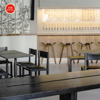 Ensemble de table et de chaises de bar en bois moderne sur mesure pour hôtel, café, salle à manger