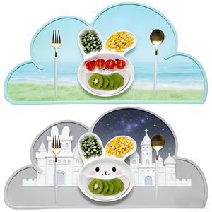 แผ่นรองจานซิลิโคนรูปทรงเมฆ ปลอดสาร BPA เกรดอาหาร ไม่ลื่น กันน้ำ สำหรับเด็กทารก เด็กวัยหัดเดิน เด็กโต ใช้กับโต๊ะอาหาร เก้าอี้สูง - Product Image 1