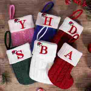 Nouvelles chaussettes de Noël à 26 puzzles, mini-cadeaux de Noël, décorations de fête, chaussettes à bonbons, décorations de Noël tricotées - Product Image 1