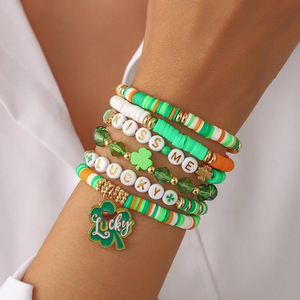 Braccialetti Elastici Impilabili con Perline in Ceramica/Porcellana Verde Portafortuna a Forma di Trifoglio per il Giorno di San Patrizio da Donna Lorenleya - Product Image 1