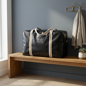 Sac de voyage imperméable en bâche noire et blanche grande capacité avec fermeture éclair pour le sport, le rangement et poignées réglables - Product Image 3