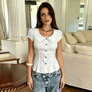 Blusa Linda de Manga Corta con Cuello Babydoll, Botones Delanteros, Cintura Ajustada y Ribete de Encaje, Estilo Preppy Dulce Francés, Color Negro - Product Image 4