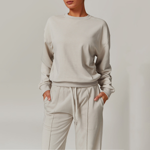Combinaison de sport d'hiver pour femmes ensemble de combinaison <span class=keywords><strong>pantalon</strong></span> évasé de fitness confortable avec pull à cordon de serrage doux vêtements de sport thermiques - Product Image 4