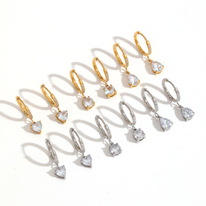 ต่างหูห่วงสแตนเลสทรงหัวใจประดับเพชรซิร์คอน ชุบทอง 18k ไทเทเนียมสตีล สำหรับผู้หญิง แฟชั่นเครื่องประดับสำหรับงานปาร์ตี้ - Product Image 5