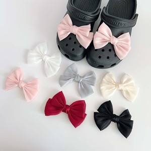 ตัวล็อครองเท้ารูปผีเสื้อ - ตัวล็อคแบบถอดได้ - ส้นรองเท้า - ผู้หญิง - วัยรุ่น - งานแต่งงาน - ของตกแต่งรองเท้า - สีดำ - สีแดง - สีชมพู - Product Image 1