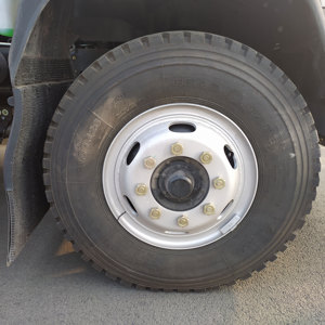 Marca famosa 4*2 <span class=keywords><strong>14</strong></span> <span class=keywords><strong>metros</strong></span> cúbicos camión volquete autocargable - Product Image 3