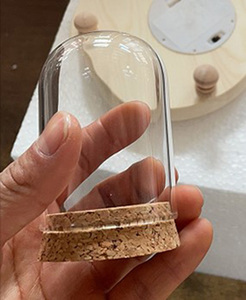 Dôme en verre rond classique 5*7cm avec base en bois et bouchon en <span class=keywords><strong>liège</strong></span>, modèle MM de luxe, nouveau modèle MM001CD, décoration d'intérieur contemporaine pour anniversaire, style Art déco - Product Image 4