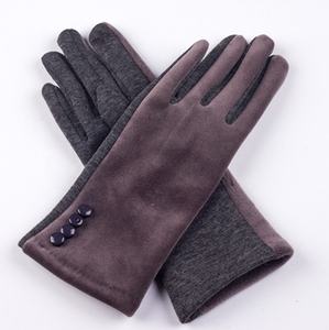 Toptan kadın kış moda dokunmatik parmak şerit polar sahte süet eldiven kontrast renkli düğmeler bezemeler ile - Product Image 3