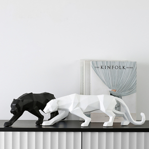 Handmade Phi Nhựa Leopard Điêu Khắc Tùy Chỉnh Màu Sắc Và Kích Cỡ Cho Trang Trí Nội Thất Thấp Moq Bán Buôn Cho Số Lượng Lớn Đơn Đặt Hàng - Product Image 1