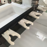 Router CNC de Escritorio Jinan Mosencnc 6090 con ATC de 4 Herramientas y Mesa de Extrusión de PVC con Ranura en T para Tallado de Madera en Pequeños Talleres
