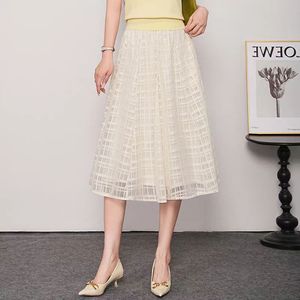 <span class=keywords><strong>Jupe</strong></span> mi-longue plissée respirante pour femmes Aline <span class=keywords><strong>Beige</strong></span> ton doux naturel longue <span class=keywords><strong>jupe</strong></span> <span class=keywords><strong>Tutu</strong></span> à carreaux tunique en soie pour femmes lavée - Product Image 2