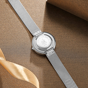 <span class=keywords><strong>Montre</strong></span> à quartz élégante pour <span class=keywords><strong>femme</strong></span> en maille ornée de strass, <span class=keywords><strong>montre</strong></span>-bracelet étanche en or rose haut de gamme pour <span class=keywords><strong>femme</strong></span>, vente en gros - Product Image 5