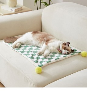 Heavy Duty Winter Warm Pet <strong>Bed</strong> Thickened Reversible Flannel <strong>Dog</strong> Cat Mat for All Seasons Large Crate Pad Warm Fleece <strong>Blanket</strong> - Product Image 4