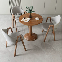 Salon de thé, Café, Hôtel-appartement, Balcon, Réception de loisirs, Petite table carrée