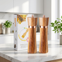 Moulin à sel et à poivre en bois d'acacia de 8 pouces Gadget de cuisine Moulin à poivre manuel Ensemble de poivrière en bois à noyau en céramique