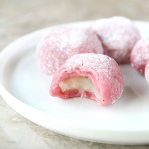 Mochi <span class=keywords><strong>japonais</strong></span> Ca Co Daifuku à la fraise, gâteau <span class=keywords><strong>de</strong></span> <span class=keywords><strong>riz</strong></span> glutineux sucré, snacks halal, vente en gros, OEM, marque privée, desserts Mochi - Product Image 3