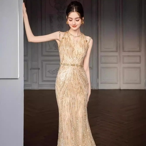 <span class=keywords><strong>Abito</strong></span> da sera da <span class=keywords><strong>donna</strong></span> <span class=keywords><strong>di</strong></span> lusso leggero color oro, elegante, con paillettes, a coda <span class=keywords><strong>di</strong></span> pesce, <span class=keywords><strong>per</strong></span> fidanzamento e sposa - Product Image 4