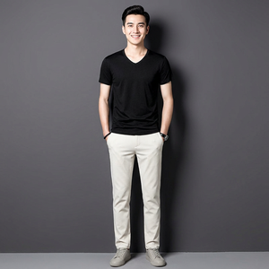 T-shirt pour homme en coton modal et soie glacée, à manches courtes, couleur unie, col en V, haut de gamme, avec logo personnalisé brodé ou imprimé, design OEM - Product Image 1