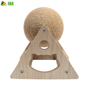 H&G <span class=keywords><strong>Griffoir</strong></span> pour <span class=keywords><strong>chat</strong></span> de style classique durable avec boule en bois et corde en sisal 1,5 kg 35 cm Emballé dans un carton - Product Image 1