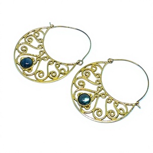 ต่างหูห่วงแฟชั่นทำจากทองเหลืองและหินลาบราดอไรต์ - Product Image 3