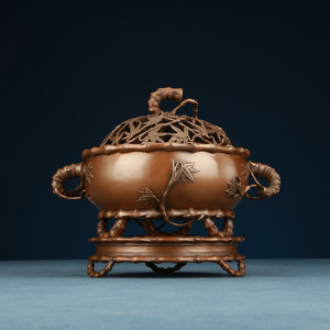 Quemador de Incienso de Cobre con Base de Bambú, Hecho a Mano, para Uso Religioso, Diseño de Pareja Lunar de Pino, 17 Pulgadas - Product Image 2