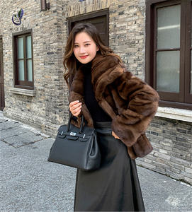 Fourniture de gros <span class=keywords><strong>Manteau</strong></span> d'hiver pour femmes Conception personnalisée Veste en <span class=keywords><strong>fourrure</strong></span> de <span class=keywords><strong>vison</strong></span> véritable, épaisse et chaude pour femmes - Product Image 5