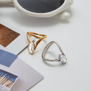 Anillo de compromiso chapado en oro para mujer con circonita marquesa y engaste de púas, diseño geométrico, anillo de moda JDR0102012 - Product Image 3