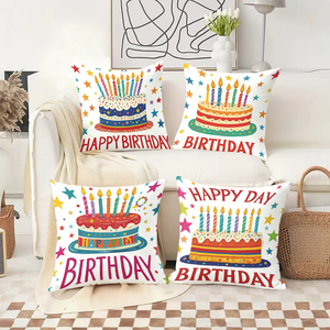 Doğum günü pastası desenli yastıklar, şenlikli mumlar ve renkli yıldızlarla rahat oturma odasını süslüyorlar. - Product Image 2