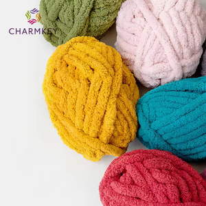 Fournisseurs chinois <span class=keywords><strong>de</strong></span> fil à crocheter 100% polyester, tricot à la main, pelotes <span class=keywords><strong>de</strong></span> 250g, fil épais pour couverture, fils chenille épais, vente en gros - Product Image 6