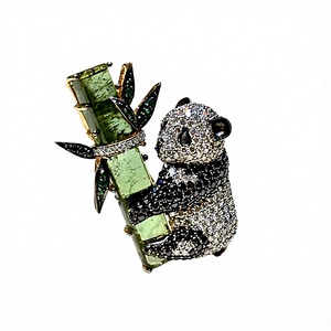 Broche en cristal et strass Panda avec motif bambou, bijoux unisexes, cadeau - Product Image 1