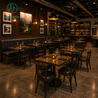 Ensemble de mobilier de restaurant commercial Ron Group : table carrée en bois massif et banquette en cuir