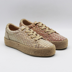 Espadrilles à plateforme brodées de paillettes avec semelle en jute tressée et fermeture à lacets, chaussures décontractées bohèmes d'été pour femmes - Product Image 1