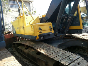 Excavadora Volvo 240 Usada, 95% Nueva, Modelos EC240DL, EC240D, EC240B, EC240BLC, EC220, EC210, 2022, 24.3 Toneladas, Motor Mediano para Movimiento de Tierras - Product Image 4