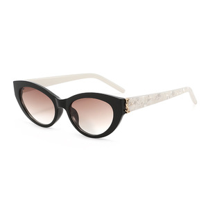 Lunettes de lecture photochromiques pour hommes avec monture sans bord et verres anti-lumière bleue - Product Image 5