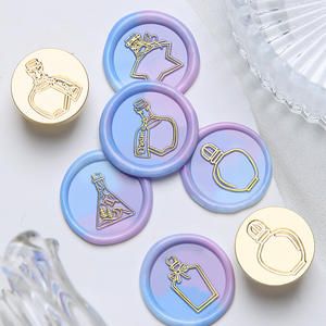 Tête de sceau à la cire de 2,5 cm en laiton massif gravé pour la décoration, série bouteille vide - Product Image 1