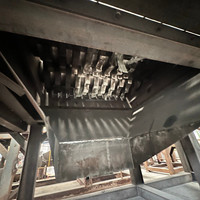 Ligne de séparation magnétique intégrée pour le broyage de câbles usagés et la granulation de panneaux composites, avec élimination du fer